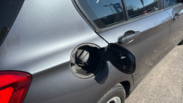 BMW 1 Series 116d EfficientDynamics Plus 5dr Diesel Hatchback